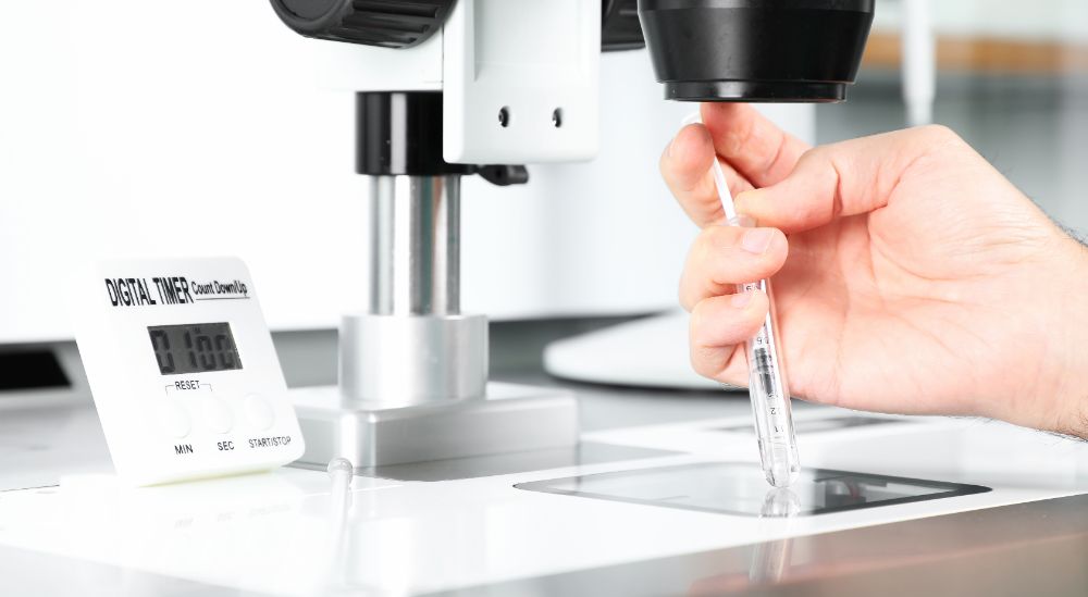 Azoury IVF Lebanon Clinic andrologist preparing sperm for IUI  Azoury IVF Lebanon Clinic andrologist preparing sperm for IUI